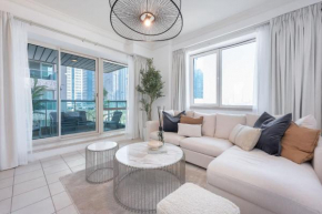 Incredible 2-Bedroom Apartment Near Dubai Marina Mall at Al Murjan Tower